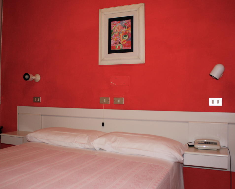 Albergo Villa Dionori Chianciano Terme Esterno foto